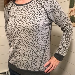 Bobeau Gray White Animal Print Sweater | Large